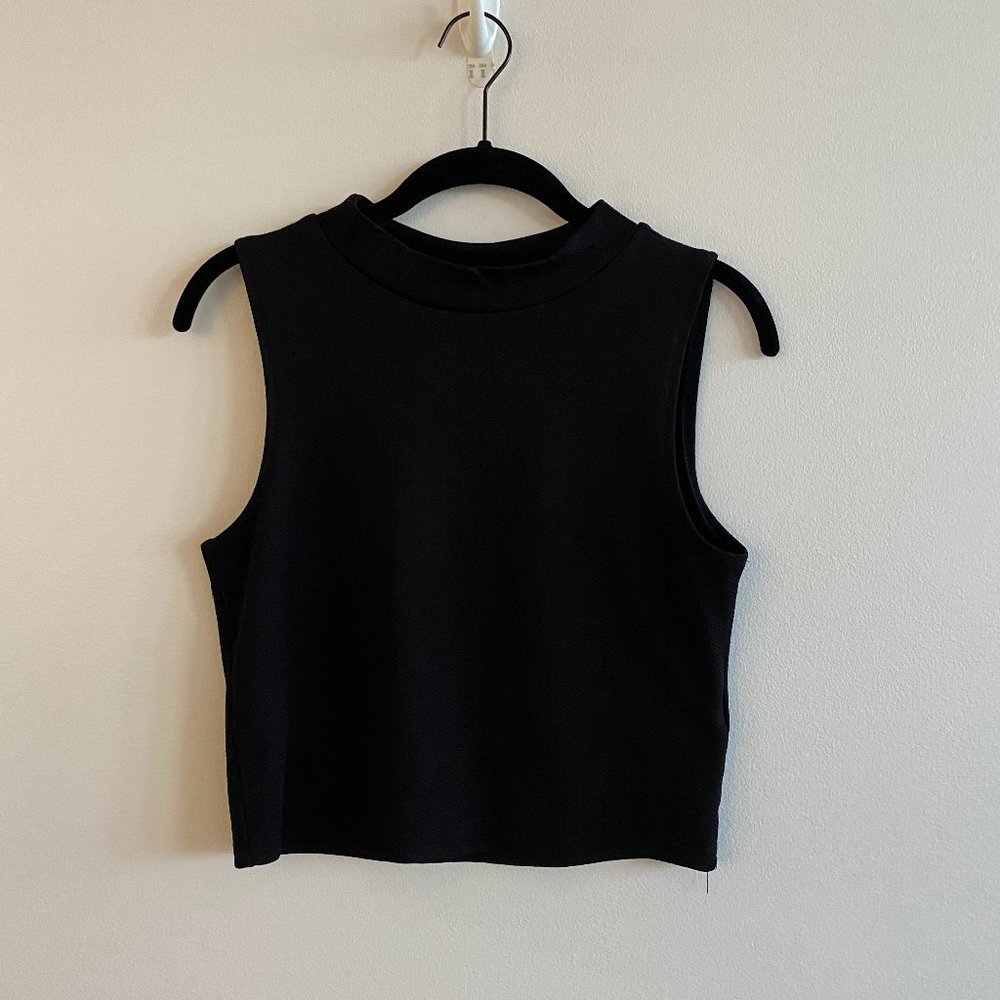 Black H&M Mock Turtleneck Sleeveless Crop Top